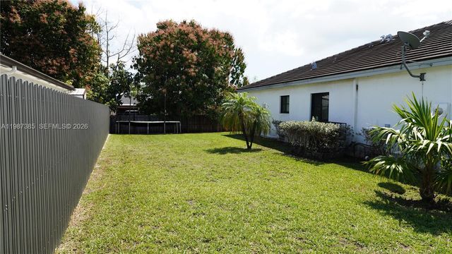 16869 SW 109th Pl, Miami, FL 33157