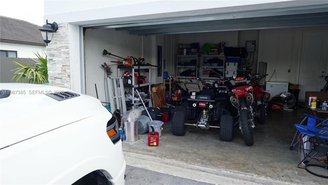 16869 SW 109th Pl, Miami, FL 33157