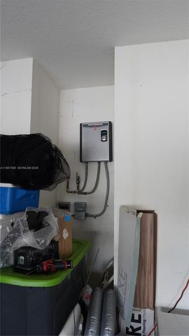 16869 SW 109th Pl, Miami, FL 33157