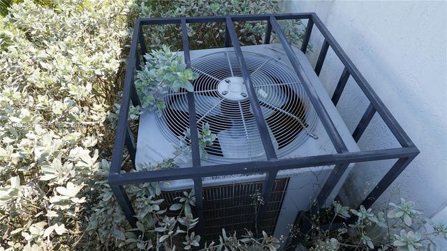 16869 SW 109th Pl, Miami, FL 33157