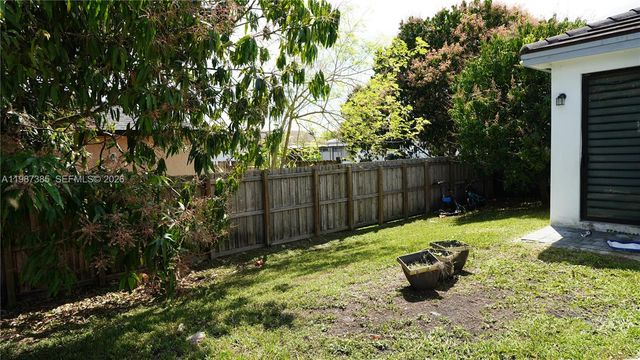 16869 SW 109th Pl, Miami, FL 33157