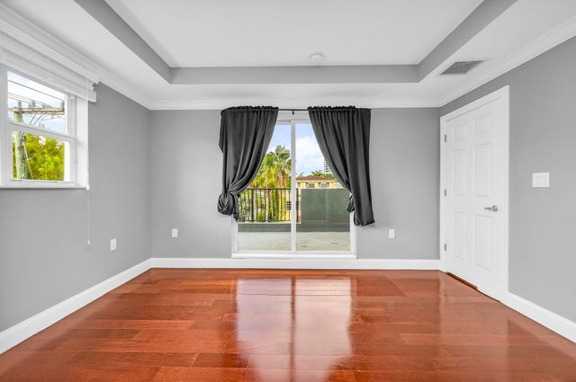 486 SW 5th Street, Fort Lauderdale, FL 33315