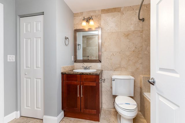 486 SW 5th Street, Fort Lauderdale, FL 33315