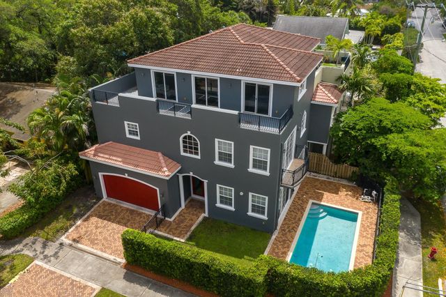 486 SW 5th Street, Fort Lauderdale, FL 33315