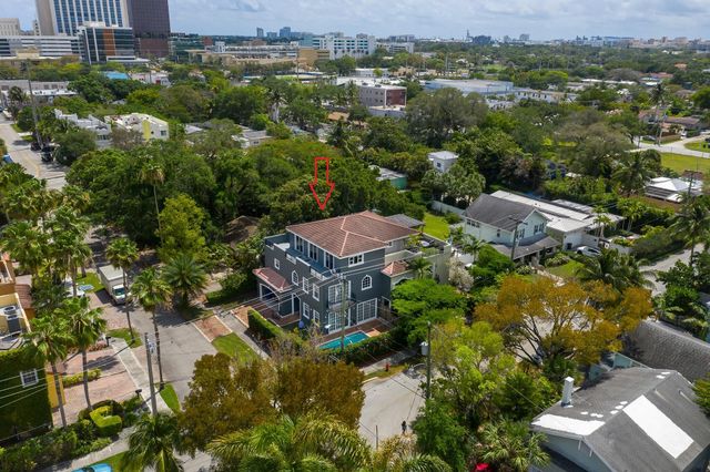 486 SW 5th Street, Fort Lauderdale, FL 33315