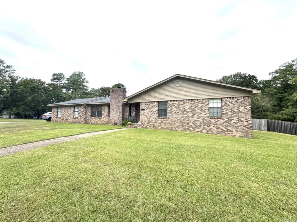 1 Neal Street, Bryant, AR 72022