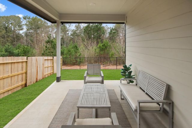 363 Springfield Terrace Drive, Conroe, TX 77304