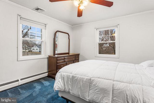 25 NORMAN ST, Aston, PA 19014