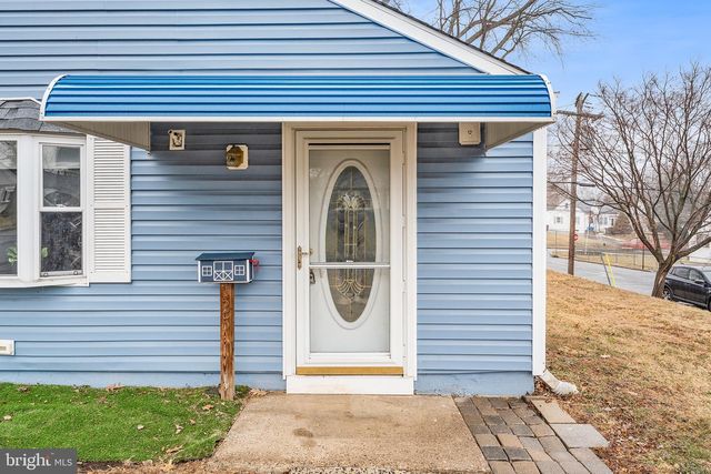 25 NORMAN ST, Aston, PA 19014