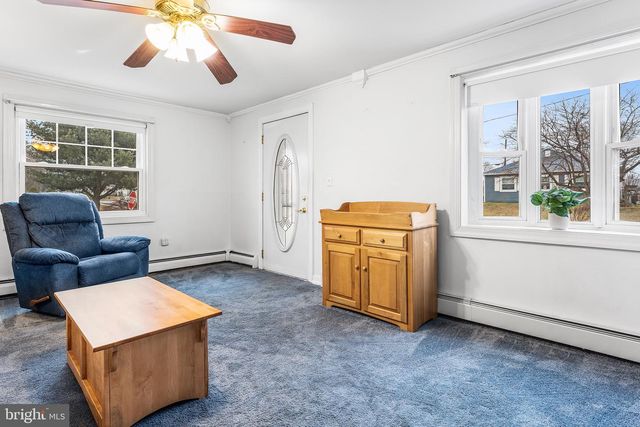 25 NORMAN ST, Aston, PA 19014