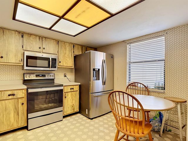 6146 Whiskey Creek Drive, Fort Myers, FL 33919