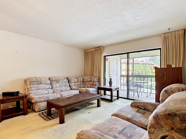 6146 Whiskey Creek Drive, Fort Myers, FL 33919