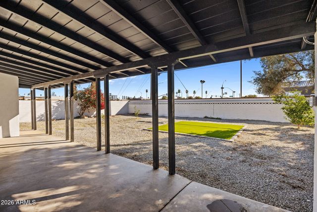 1209 W Pepper Place, Mesa, AZ 85201