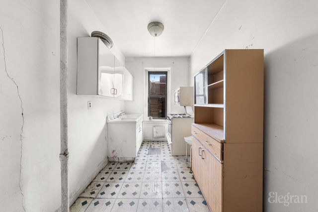 3716 83rd St Apt 4B, New York City, NY 11372