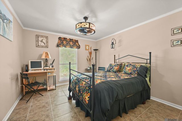 435 Pecan Dr, St Gabriel, LA 70776