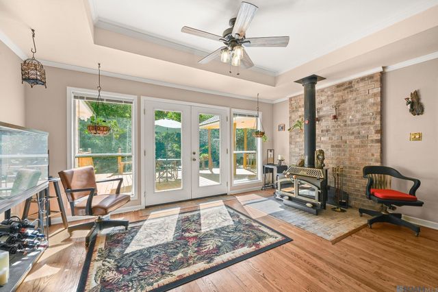 435 Pecan Dr, St Gabriel, LA 70776