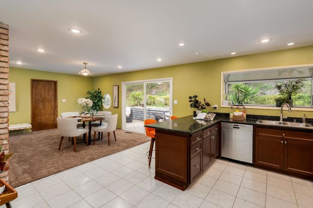 20 Marvin Court, Oakland, CA 94605