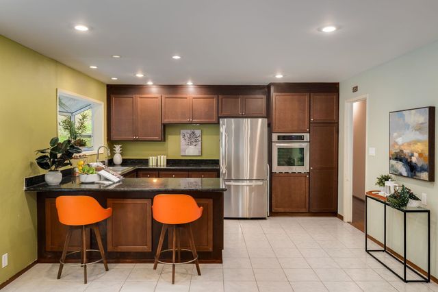 20 Marvin Court, Oakland, CA 94605