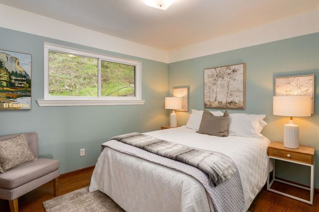 20 Marvin Court, Oakland, CA 94605