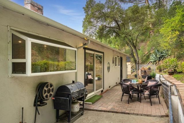 20 Marvin Court, Oakland, CA 94605