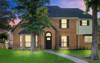 1672 Green Briar Drive, Huntsville, TX 77340
