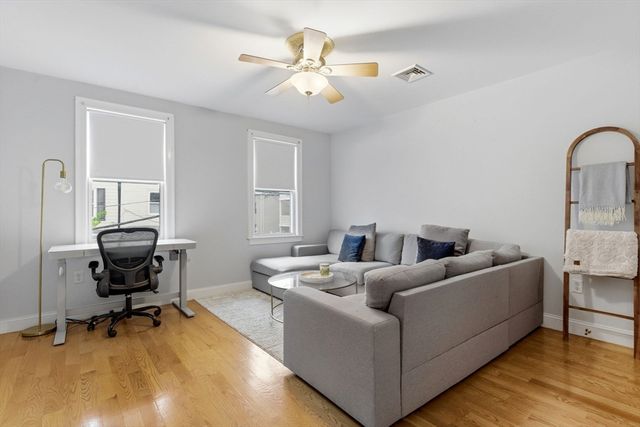59 Telegraph St 59, Boston, MA 02127
