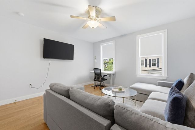 59 Telegraph St 59, Boston, MA 02127