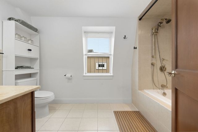 59 Telegraph St 59, Boston, MA 02127