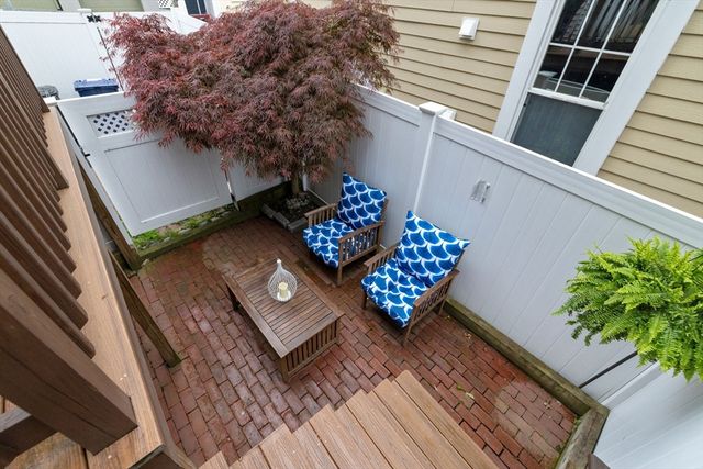 59 Telegraph St 59, Boston, MA 02127