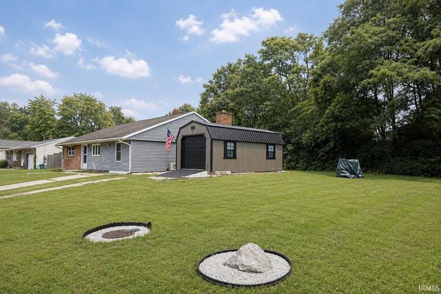 1225 Viking Drive, South Bend, IN 46628