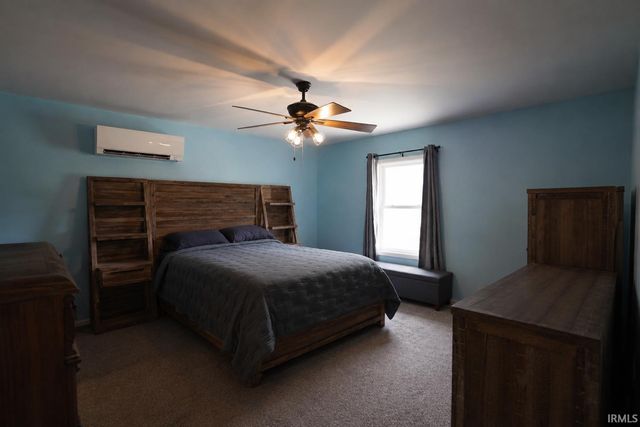 1225 Viking Drive, South Bend, IN 46628
