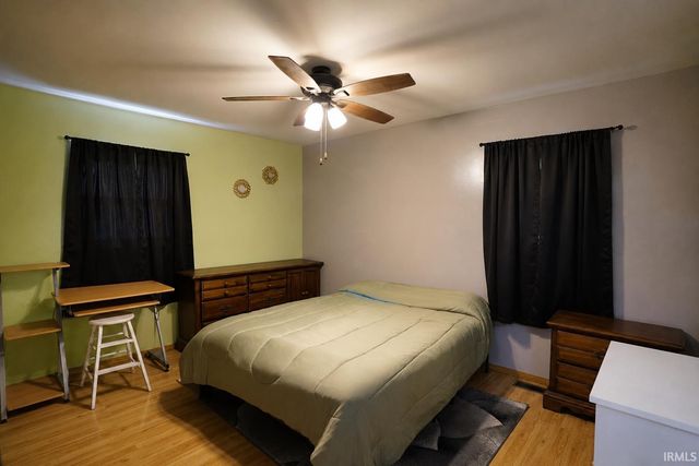 1225 Viking Drive, South Bend, IN 46628
