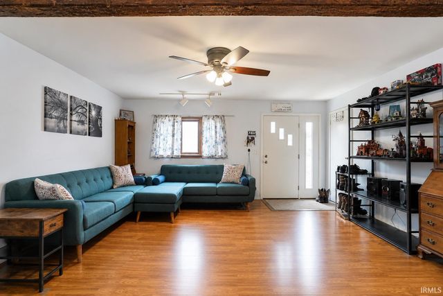 1225 Viking Drive, South Bend, IN 46628