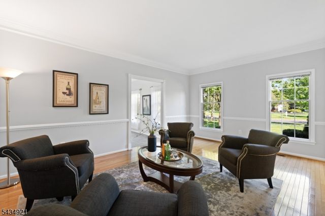 12 Montfort Dr, Montgomery Twp., NJ 08502
