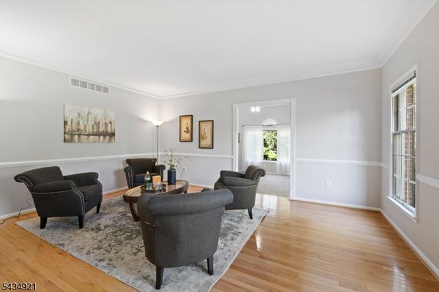 12 Montfort Dr, Montgomery Twp., NJ 08502