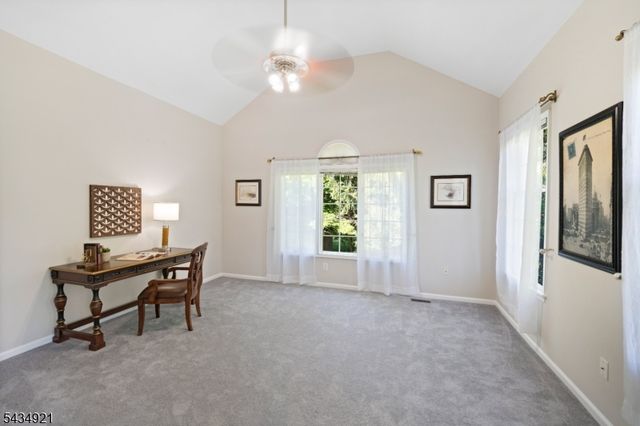 12 Montfort Dr, Montgomery Twp., NJ 08502