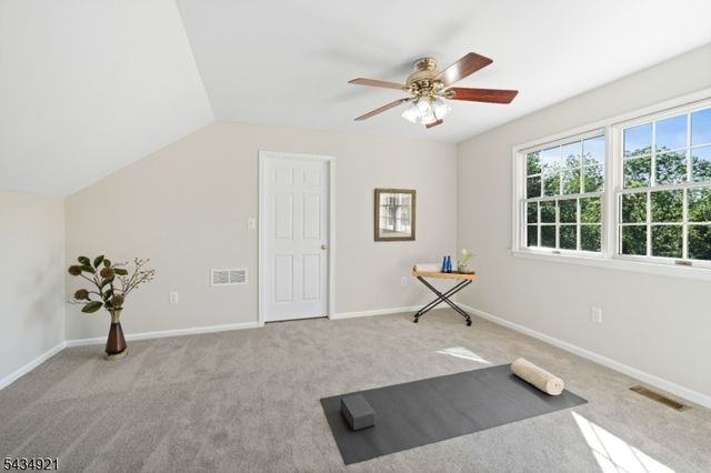 12 Montfort Dr, Montgomery Twp., NJ 08502