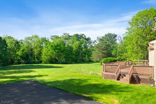 12 Montfort Dr, Montgomery Twp., NJ 08502