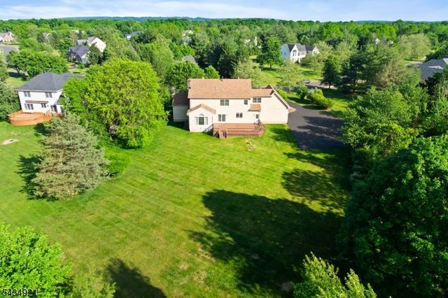 12 Montfort Dr, Montgomery Twp., NJ 08502