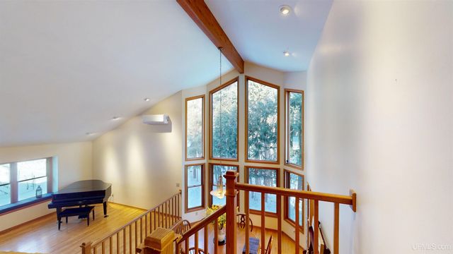 4318 K Road, Bark River, MI 49807