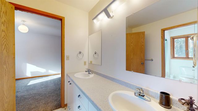 4318 K Road, Bark River, MI 49807