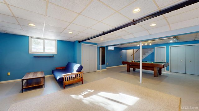 4318 K Road, Bark River, MI 49807