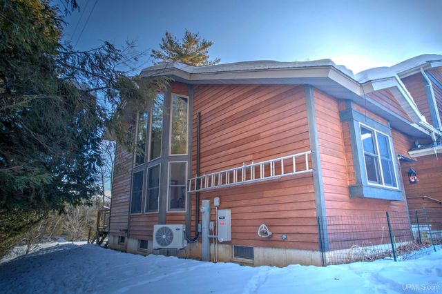 4318 K Road, Bark River, MI 49807