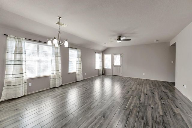 9530 Paloma Creek Drive, Tomball, TX 77375