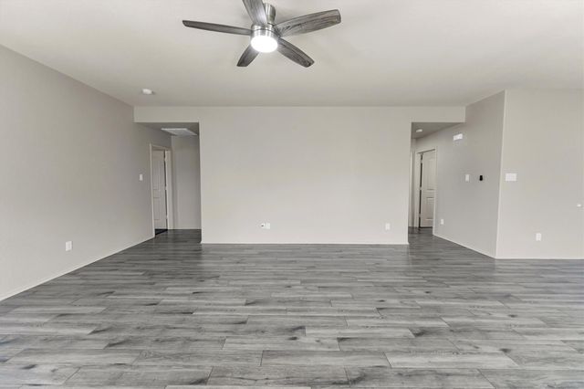 9530 Paloma Creek Drive, Tomball, TX 77375