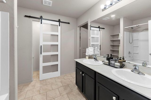 9530 Paloma Creek Drive, Tomball, TX 77375
