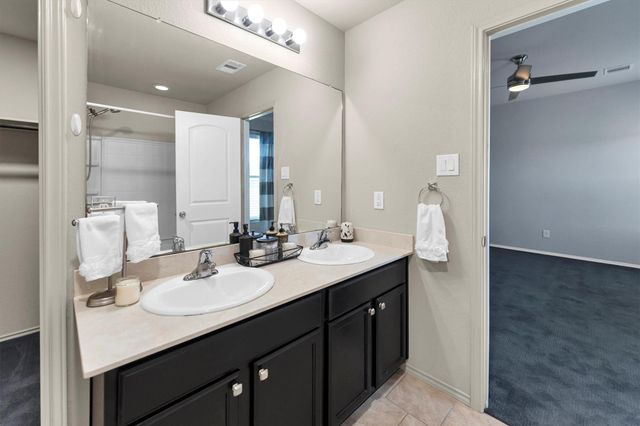 9530 Paloma Creek Drive, Tomball, TX 77375