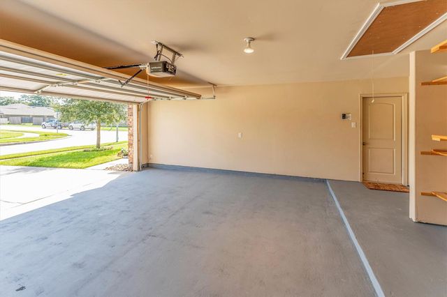 9530 Paloma Creek Drive, Tomball, TX 77375