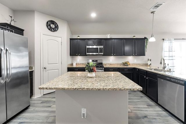 9530 Paloma Creek Drive, Tomball, TX 77375