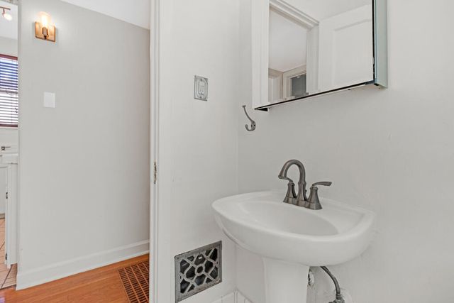 2708 Richmond Avenue A, El Paso, TX 79930